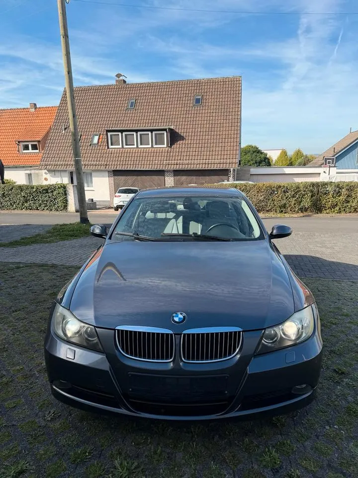 BMW 325