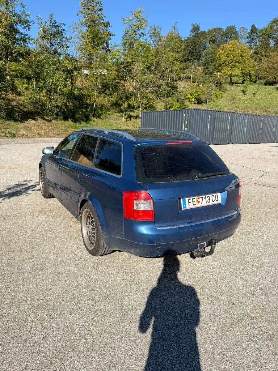 Audi A4 2004 photo 3