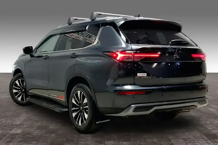 Mitsubishi Outlander 2026 photo 3