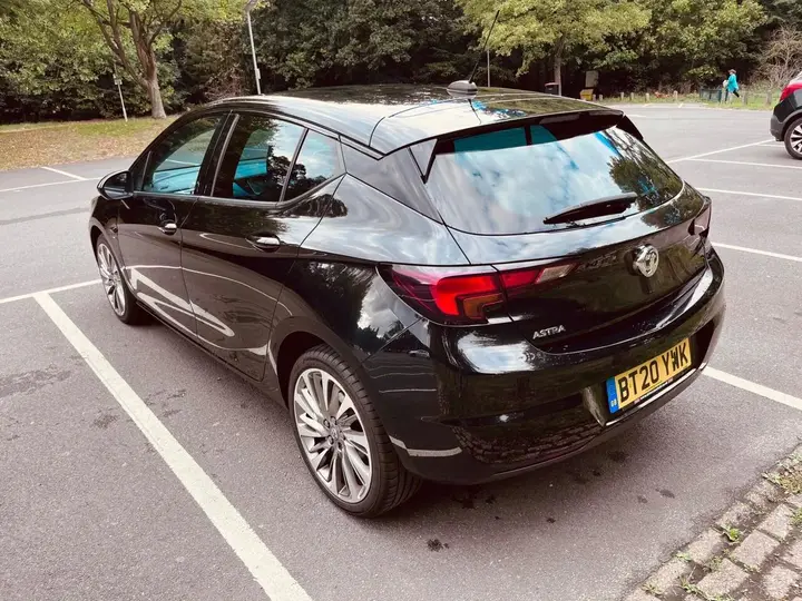 Vauxhall Astra 2020 photo 3