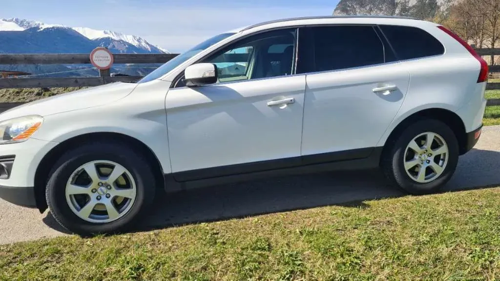 Volvo Xc60 2009 photo 2