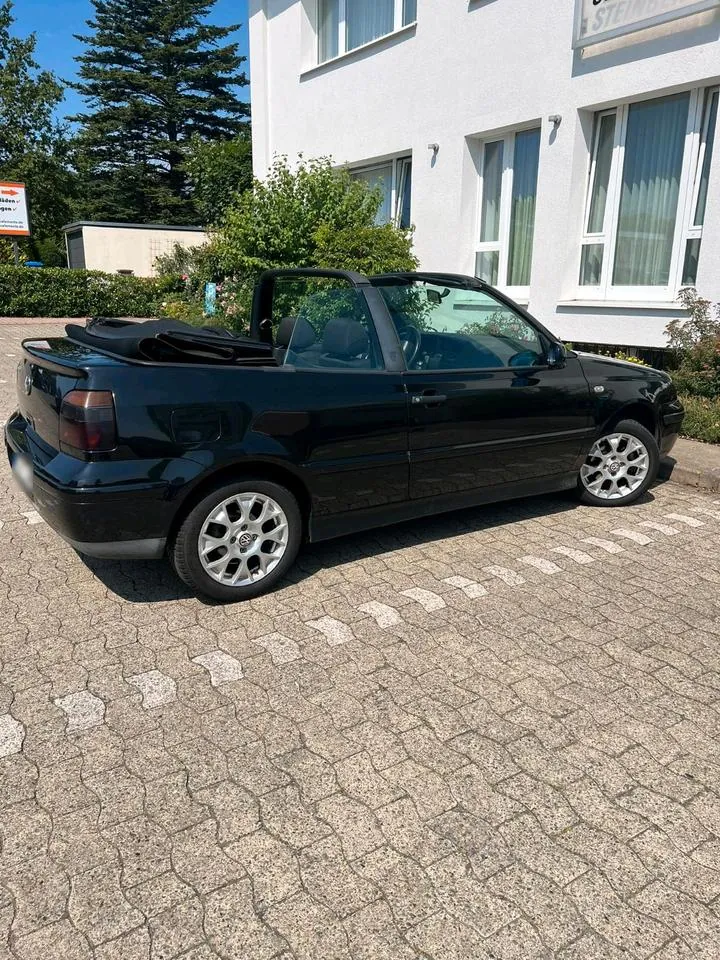 Volkswagen Golf Cabrio