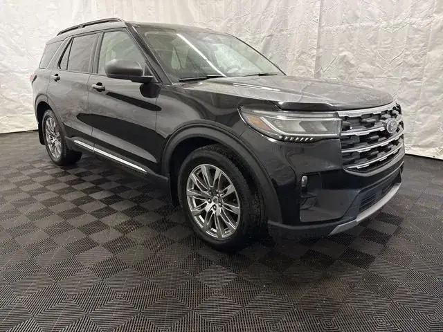 Ford Explorer 2025 photo 2
