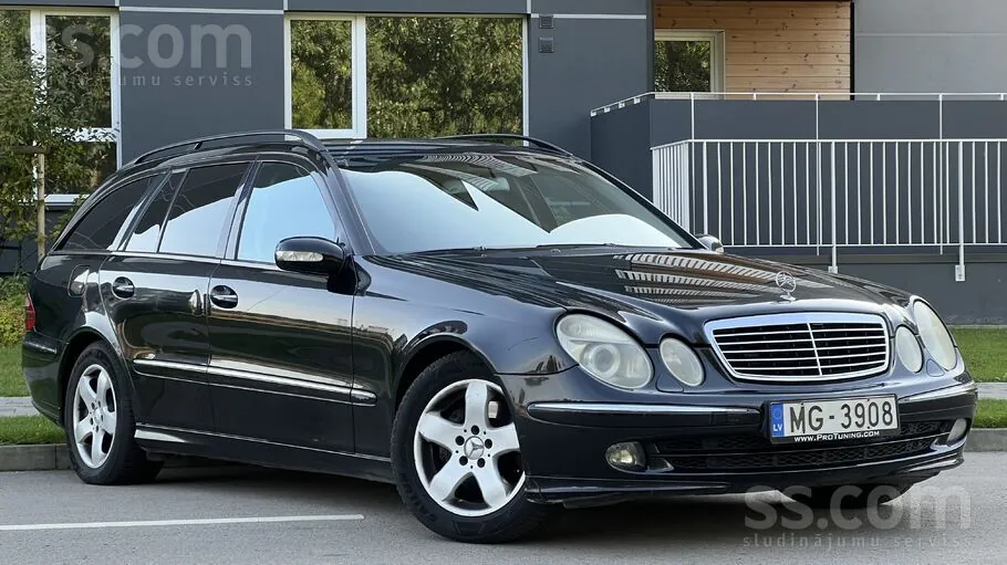 Mercedes-Benz E280 2004 photo 3
