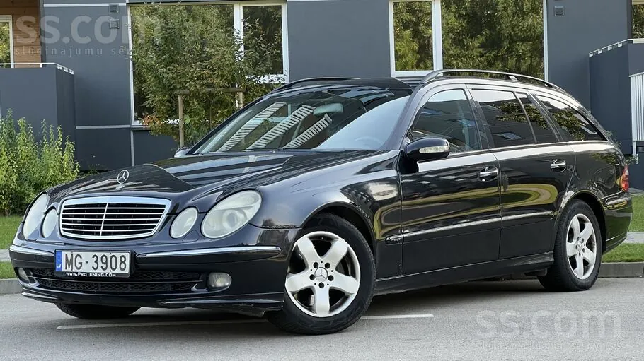 Mercedes-Benz E280 2004 photo 4