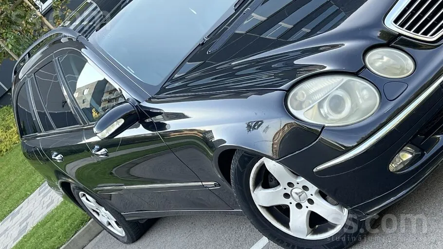 Mercedes-Benz E280 2004 photo 5