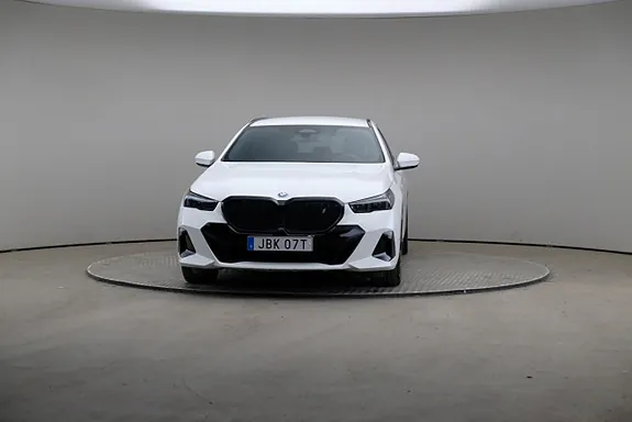 BMW I5 2025 photo 3