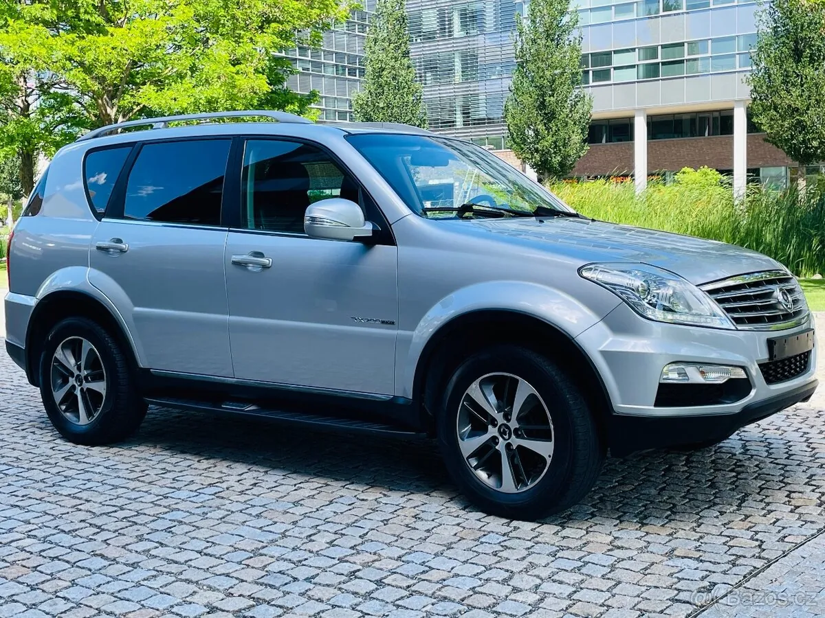 KG Mobility Rexton 2015 photo 5