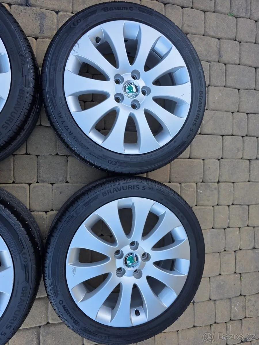 Skoda Superb photo 4