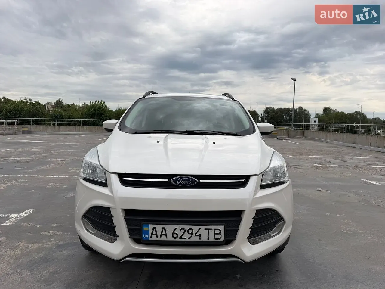 Ford Escape 2016 photo 2