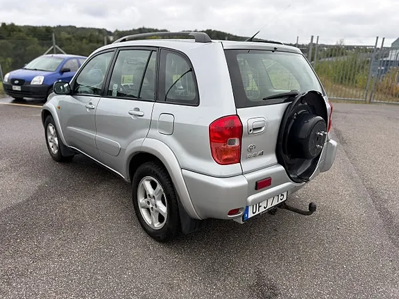 Toyota Rav4 2003 photo 3