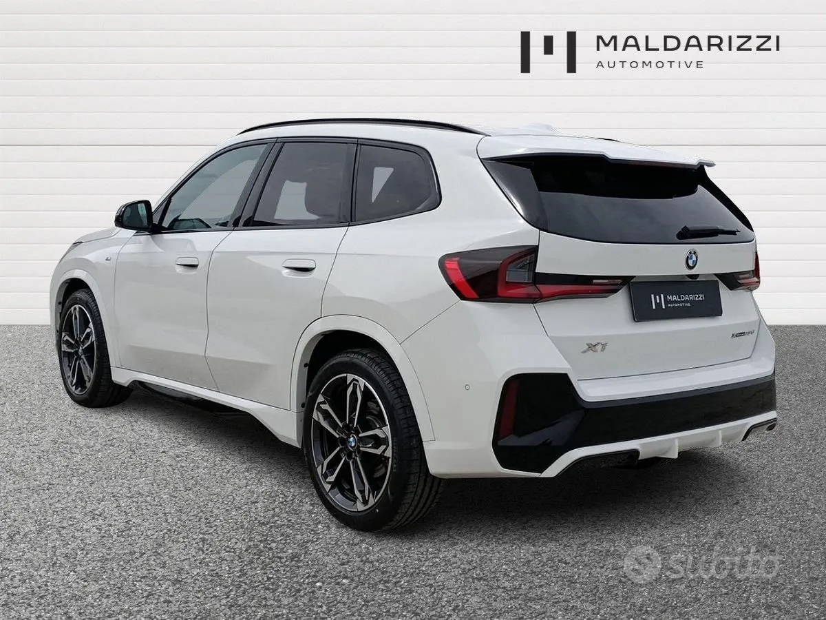 BMW X1 2022 photo 4