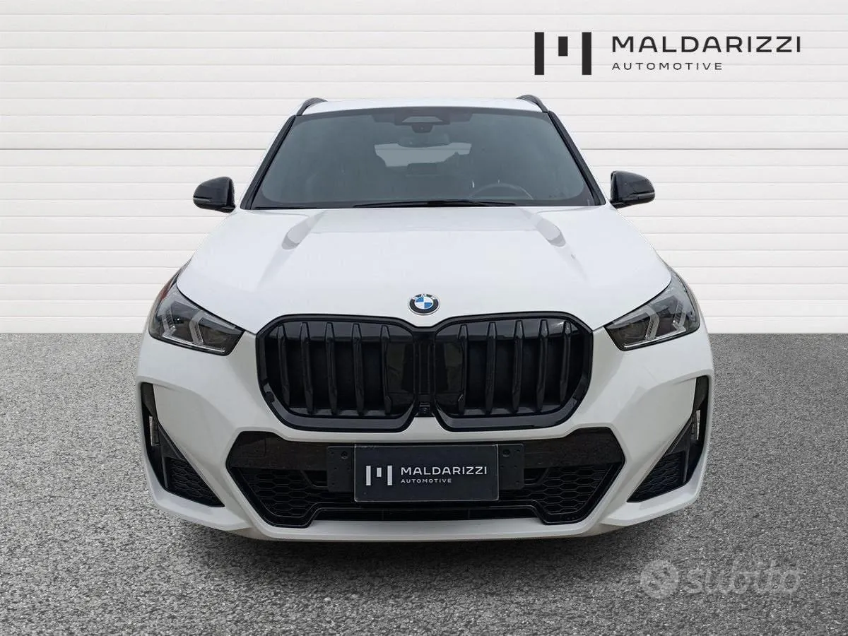 BMW X1 2022 photo 2