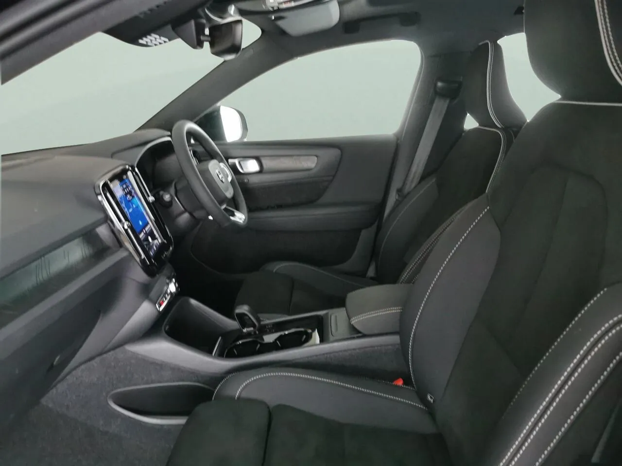 Volvo Xc40 2023 photo 4