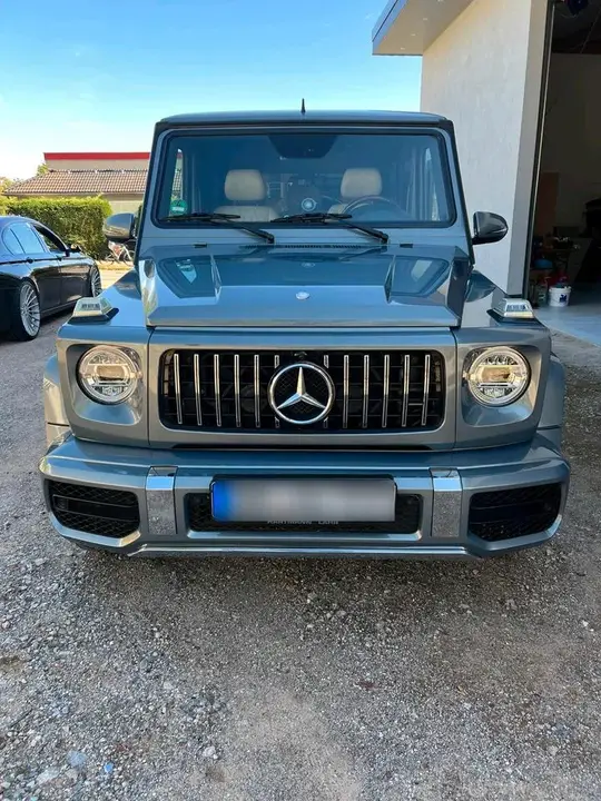 Mercedes-Benz G 500