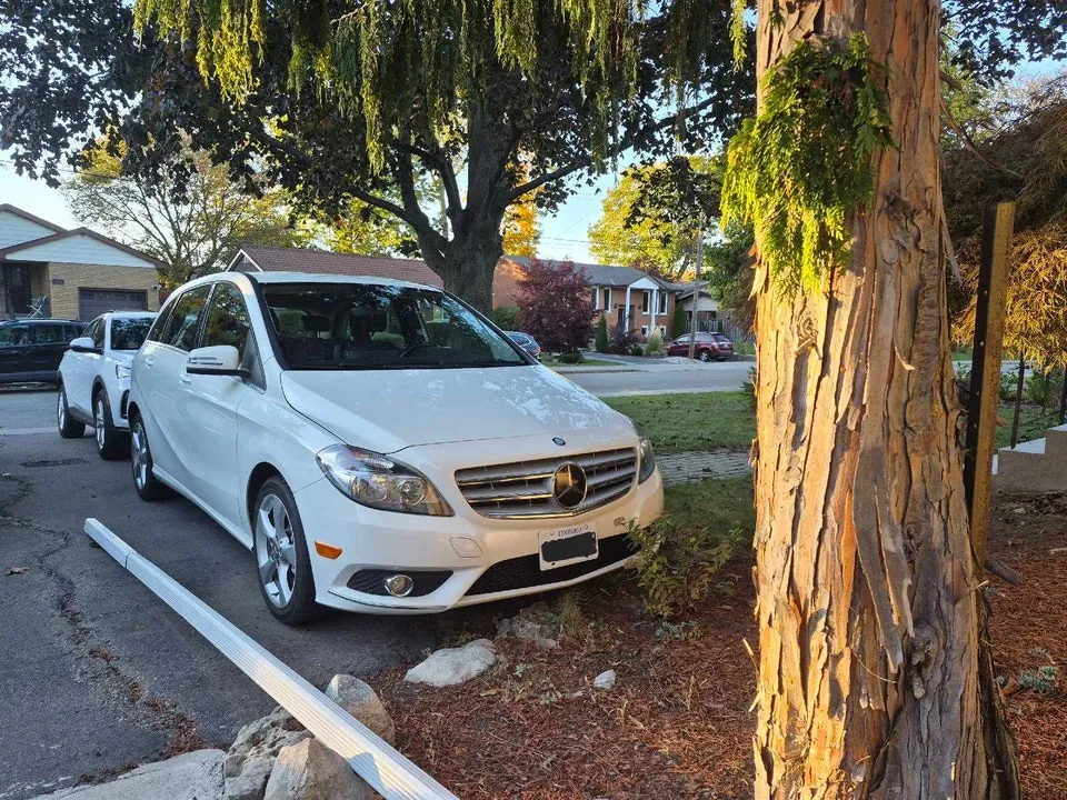 Mercedes-Benz B-Class 2014 photo 2