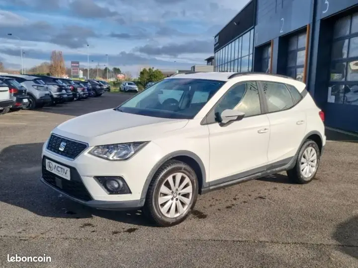 Seat Arona