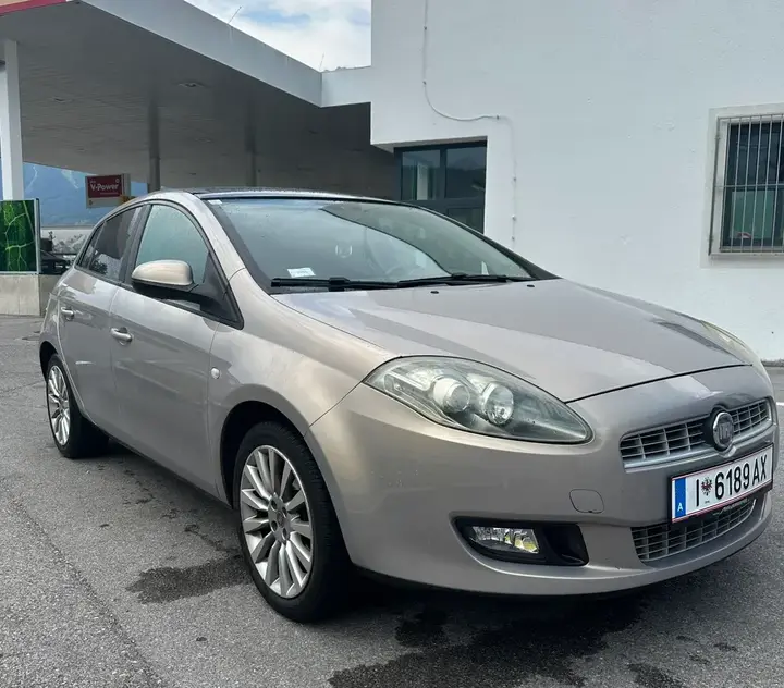 Fiat Bravo 2010 photo 2