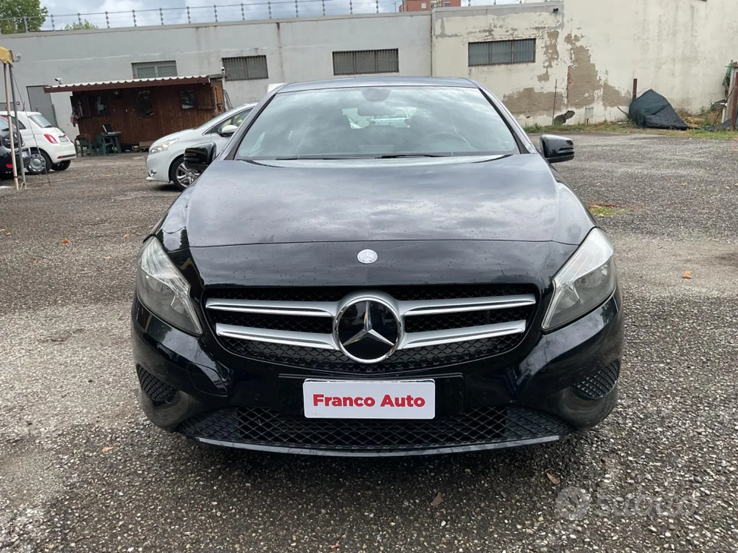 Mercedes-Benz A 180 2014 photo 2