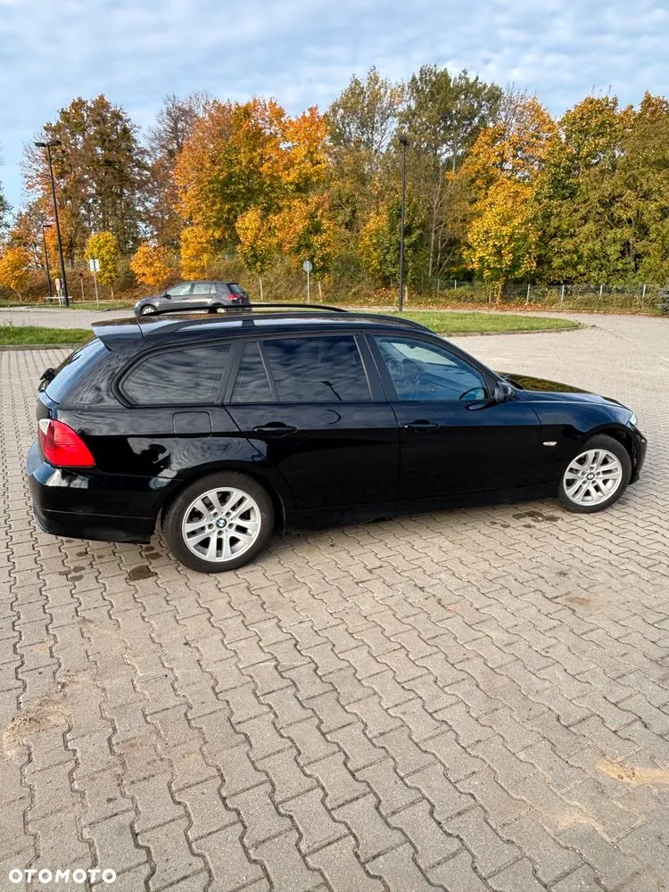 BMW 318I 2007 photo 4