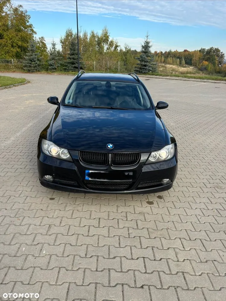 BMW 318I