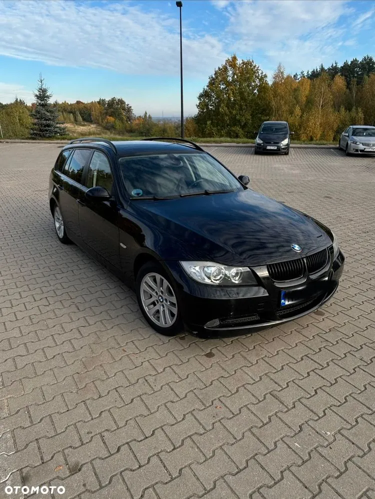 BMW 318I 2007 photo 2