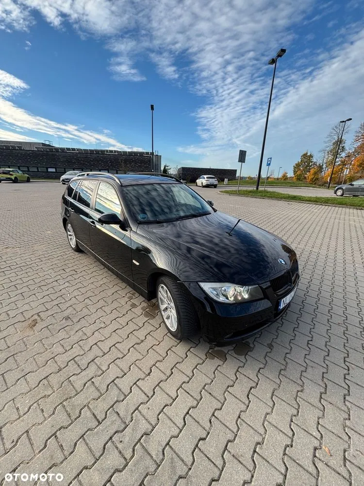 BMW 318I 2007 photo 3