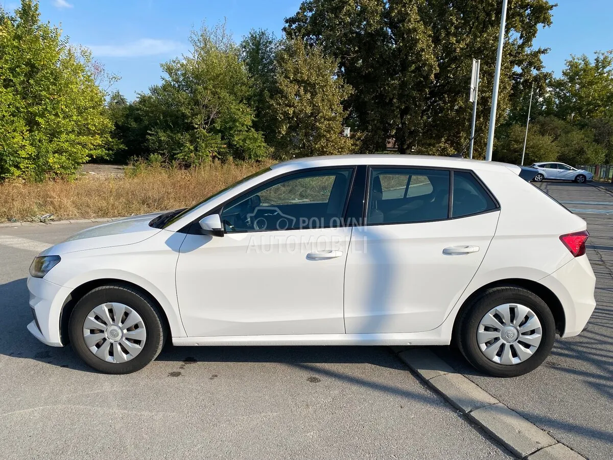 Skoda Fabia 2023 photo 4
