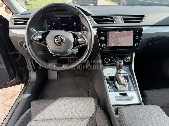 Skoda Superb 2022 photo 2
