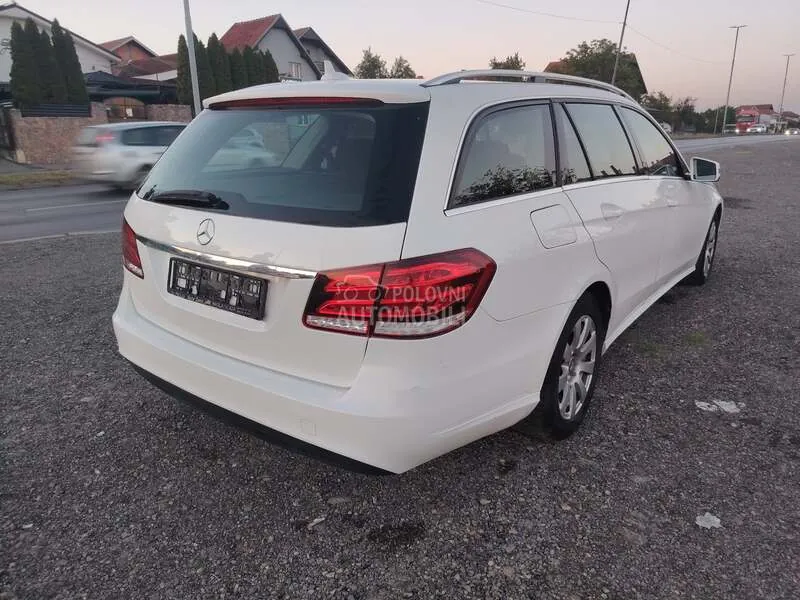 Mercedes-Benz E 200 2016 photo 4
