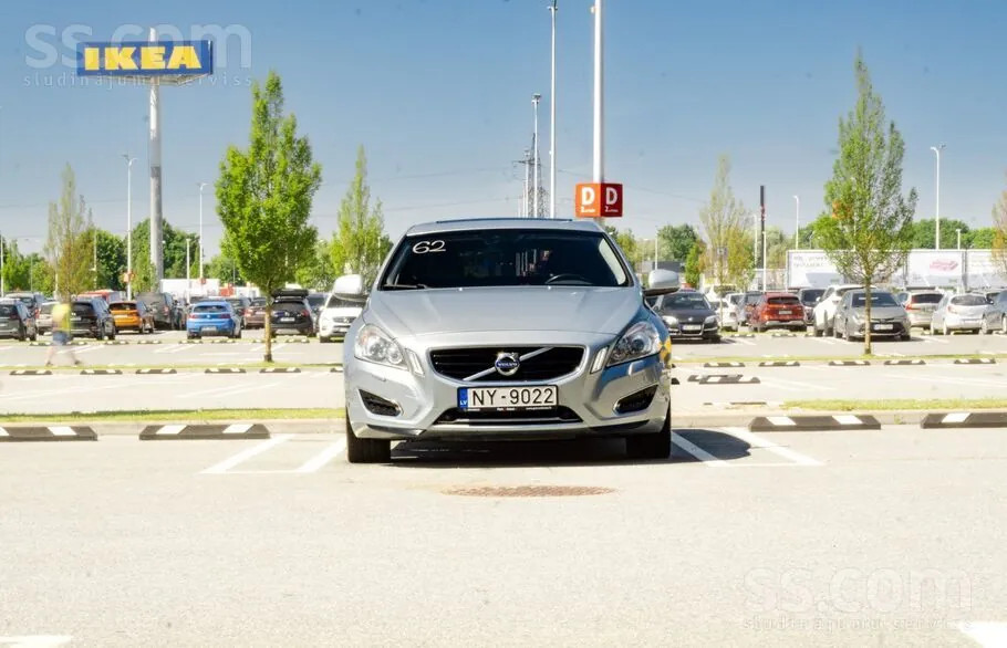 Volvo V60 2013 photo 3