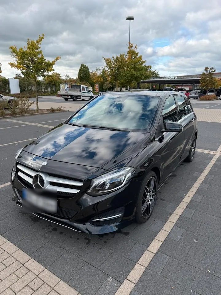 Mercedes-Benz B220