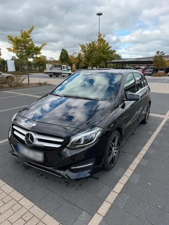 Mercedes-Benz B220