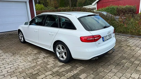 Audi A4 2013 photo 3