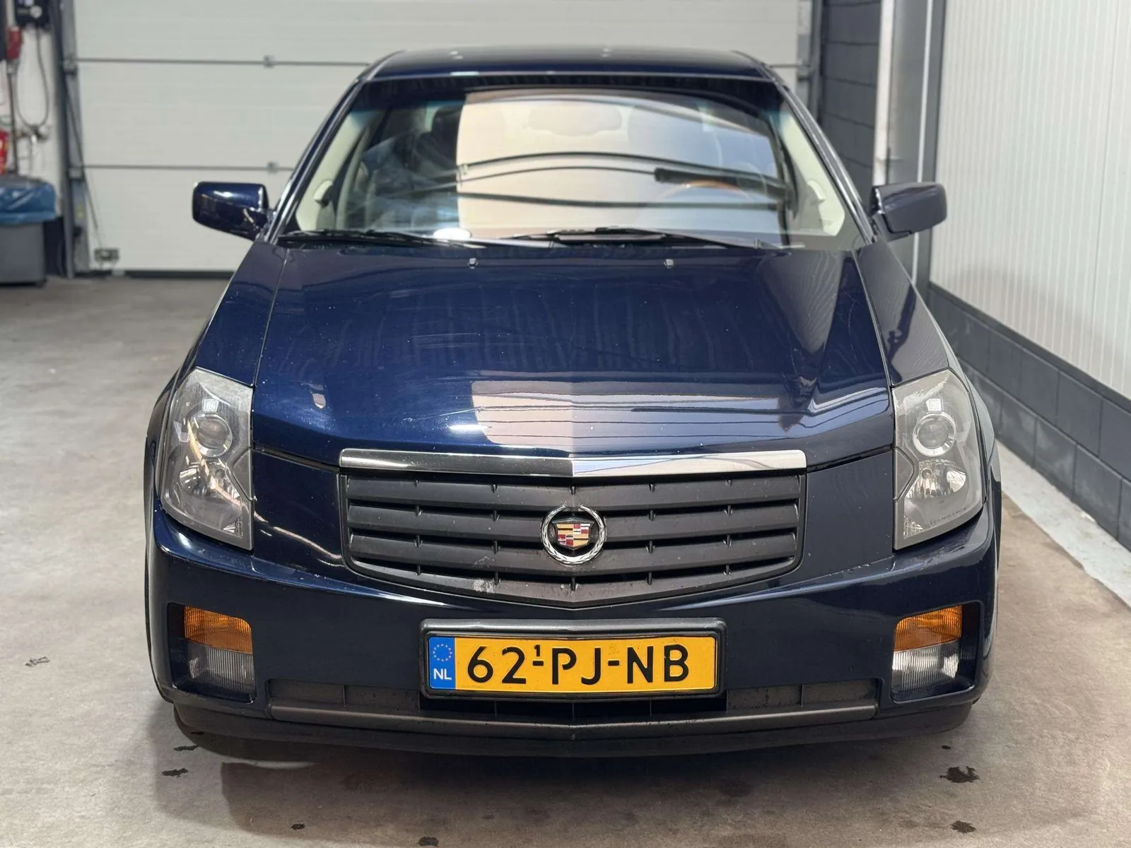 Cadillac Cts 2004 photo 2