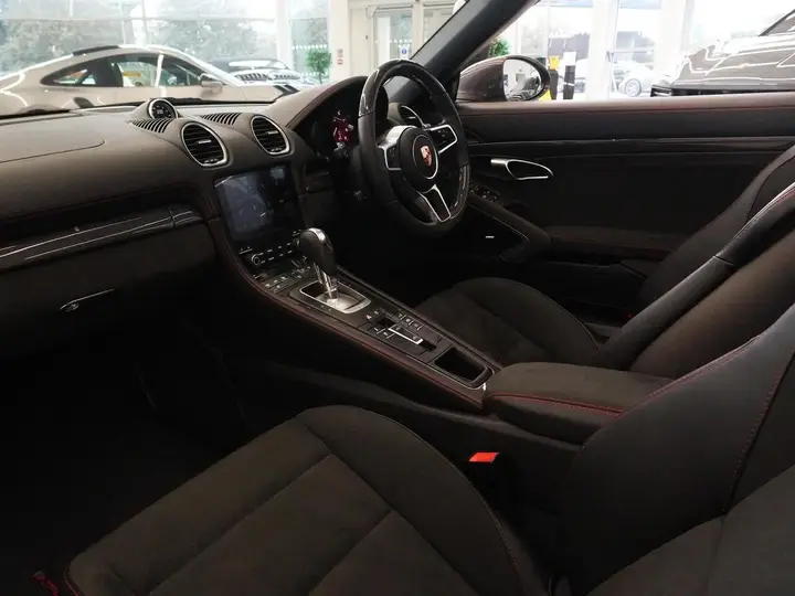 Porsche 718 Boxster 2024 photo 3