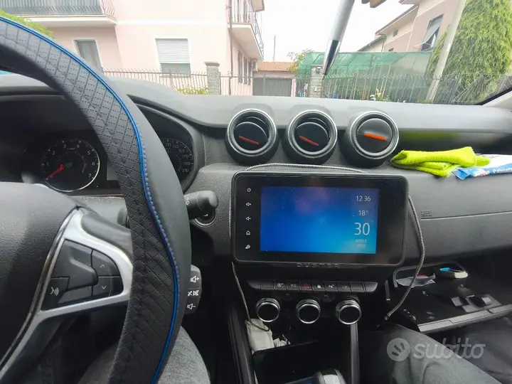 Dacia Duster 2023 photo 4