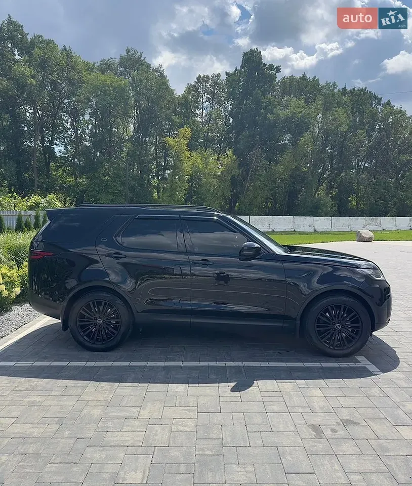 Land Rover Discovery 2017 photo 5