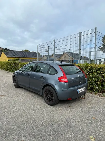 Citroen C4 2006 photo 4