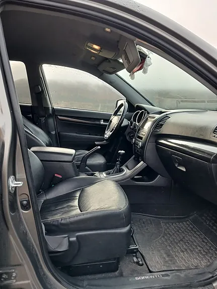 Kia Sorento 2011 photo 3