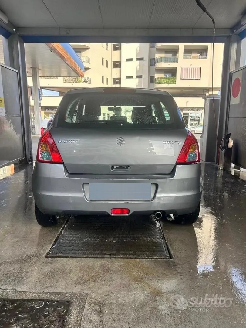 Suzuki Swift 2008 photo 2