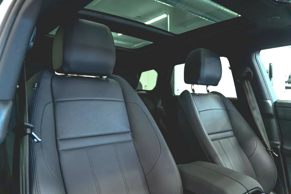 Land Rover Range Rover Evoque 2026 photo 3