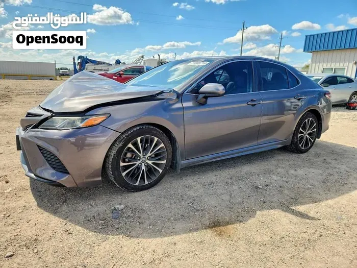 Toyota Camry 2018 photo 2