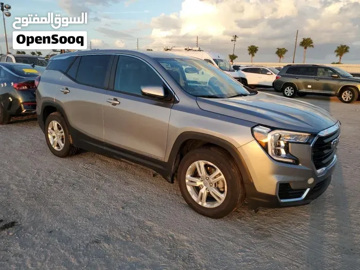 GMC Terrain 2024 photo 3