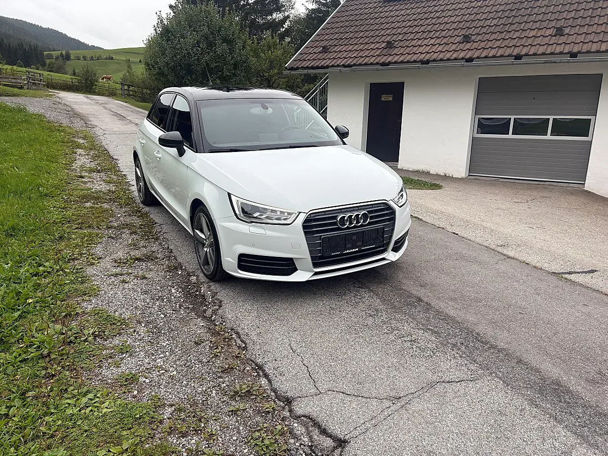 Audi A1 2018 photo 2