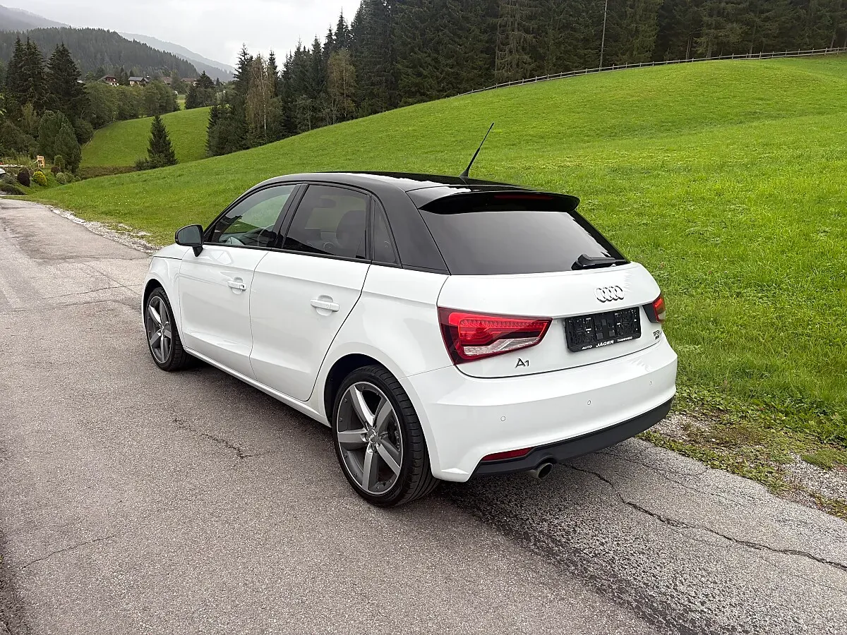Audi A1 2018 photo 3