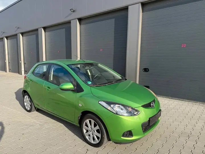 Mazda 2