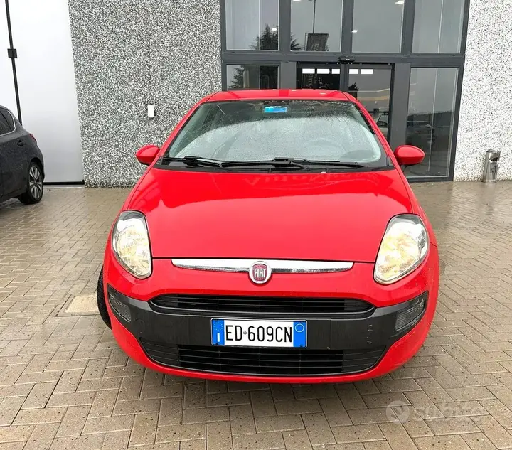 Fiat Punto Evo 2010 photo 2