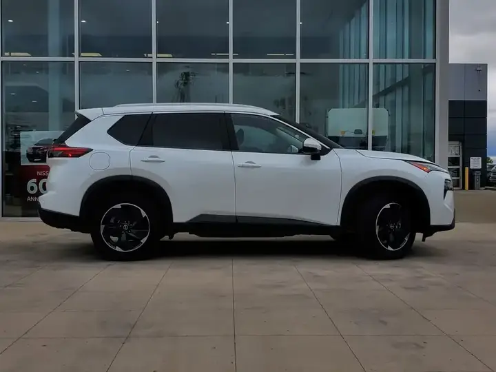 Nissan Rogue 2025 photo 4