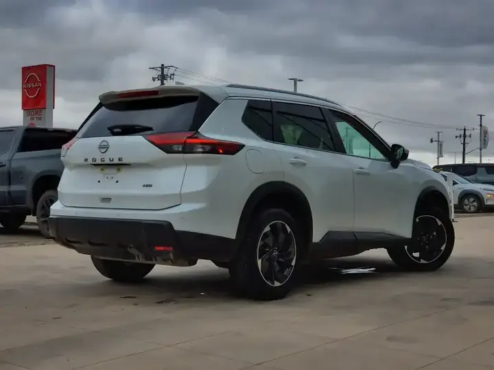 Nissan Rogue 2025 photo 5